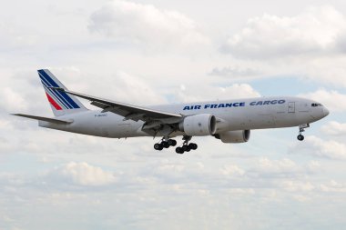Boeing 777-F28 iniş air france tarafından işletilen