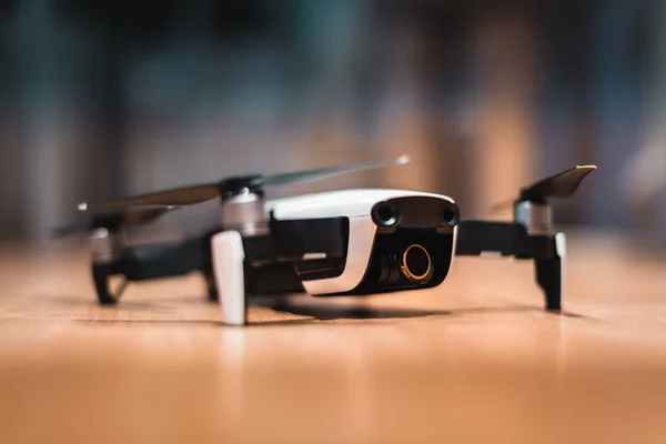 Eine Nahaufnahme einer dji mavic air — Stockfoto