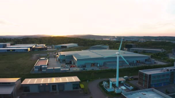 SHEFFIELD, UK - 20TH MAY 2019: Aerial footage of Sheffield Universitys Advanced Manufacturing Research Centre — Stock Video
