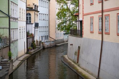 Eski Prag Certovka Nehri ile Kampa Adası, Çek Cumhuriyeti çekim kimse ile öğleden sonra aldı