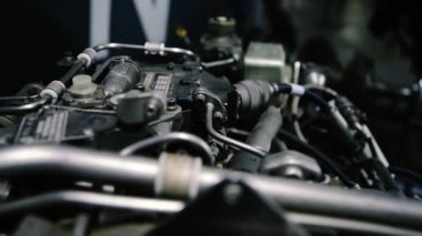 4k uçak motoru görüntülerini turboprop motorlu uçaklarından kapatın. Artık hizmetin dışında olan eski uçağın ayrıntılarını gösterme.