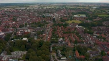 Beverley Minster ve East Yorkshire, İngiltere'deki çevre kasabanın havadan görünümü - 2019