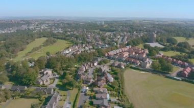 Graves Park yakınlarındaki eteklerinde Sheffield şehrinin havadan görünümü - Sonbahar 2019