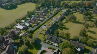 Graves Park yakınlarındaki eteklerinde Sheffield şehrinin havadan görünümü - Sonbahar 2019