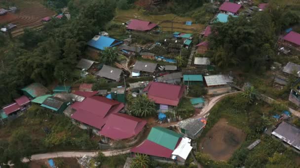 Letecké záběry Cat Cat Village poblíž Sapa v severním Vietnamu - říjen 2019 — Stock video