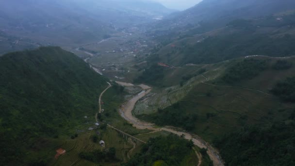 Aerial drone footage of rice terraces in Sapa, Northern Vietnam -October 2019 — Stock videók