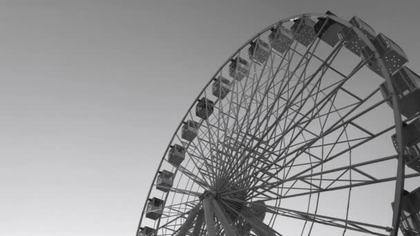 Roda Gigante Alto Carrossel Contra Céu — Vídeo de Stock