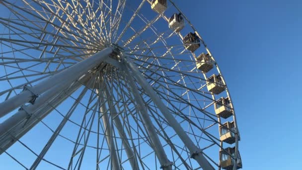 Ferris Wheel High Carousel Sky — Stock Video