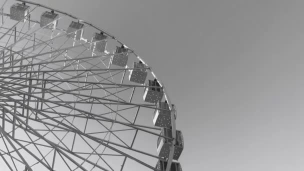 Колесо Обозрения Высокая Карусель Фоне Неба — стоковое видео