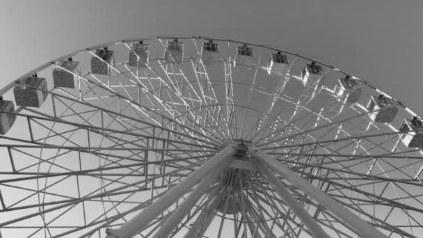 Pariserhjul Hög Carousel Mot Himlen — Stockvideo