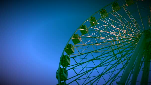 Riesenrad Hohes Karussell Auf Blauem Hintergrund — Stockvideo