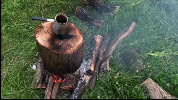 Panela Café Fogo Durante Caminhada Pirataria Vida Como Fazer Café — Vídeo de Stock