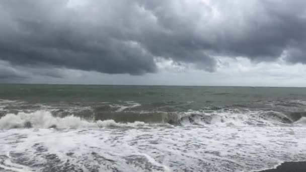 Burza Morzu Burza Ostrzeżenie Wybrzeżu Thunderclouds Duże Fale Morskie Podczas — Wideo stockowe