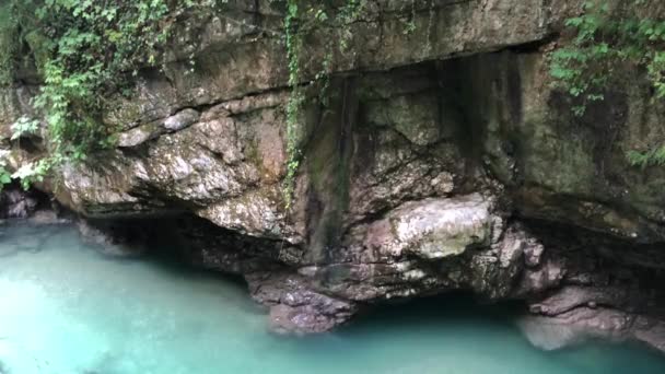 Martvili Canyon Georgia Agua Turquesa Río Montaña Acantilados Reserva Hermoso — Vídeos de Stock