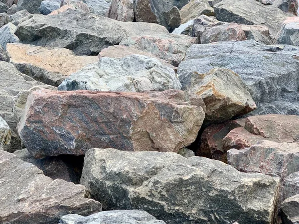 Achtergrondtextuur Veel Grote Stenen Van Verschillende Vormen Een Stapel Granieten — Stockfoto