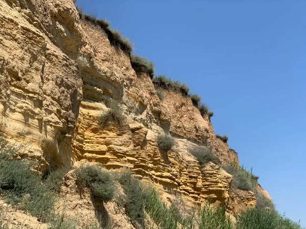 Steile Klippe Des Berges Meer Sandiger Berg Meer Meereshügel Küstennähe — Stockfoto