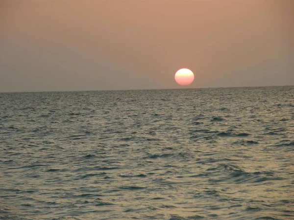 Pôr do sol no mar do Caribe, Colômbia — Fotografia de Stock