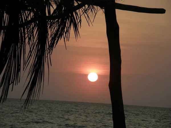 Ηλιοβασίλεμα στην Καραϊβική Θάλασσα, Κολομβία — Φωτογραφία Αρχείου