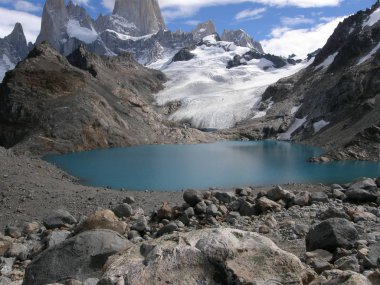 Fitz Roy dağı ile üç Göl, Chalten, Arjantin