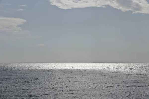 Obzor Nad Oceánem Odlesky Slunce — Stock fotografie