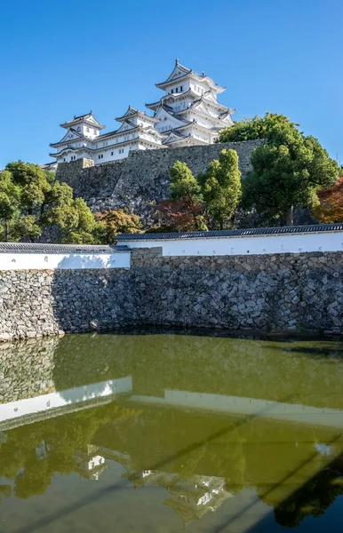 Sonbahar günü Himeji Kalesi. Japonya