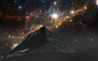 Derin uzay gezegeni manzarası, yıldızlı dağ