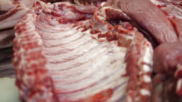 Surowe Mięso Desce Krojenia — Wideo stockowe