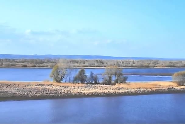 ボルガル タタールスタン市 ロシア5月のヴォルガ川の島々晴れの日 — ストック動画