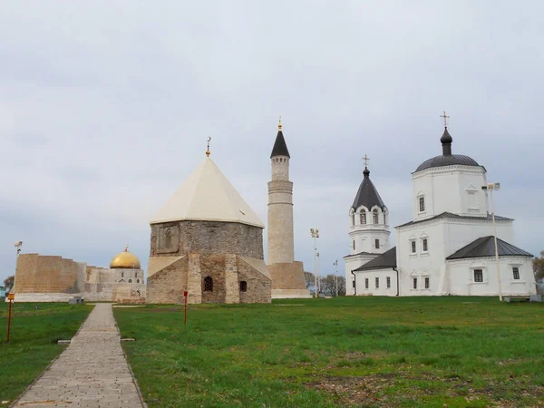 Cidade Bolgar Tatarstan Rússia Sinal Comemorativo Minarete Grande Mesquita Mausoléu — Fotografia de Stock