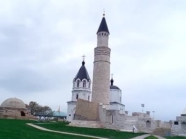 Bolgar Tataristan Rusya Şehri. Kuzey mozolesi, Han Sarayı, Katedral Camii, Doğu mozolesi, büyük bir minare, anıt tabela, Müze-rezerv varsayım Kilisesi