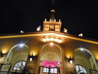 Akşam Soçi 'deki deniz limanı.