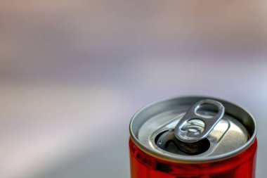 Açılmış meşrubat bardakları 