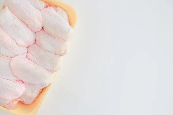 Fresh Chicken Wings Plate White Marble Table Copy Space Raw — Stock Photo, Image