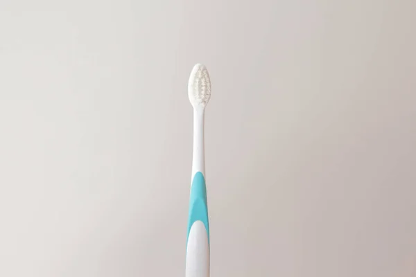 White Plastic Toothbrush Soft Bristles Healthy Gums Tooth Enamel Copy — Stock Photo, Image