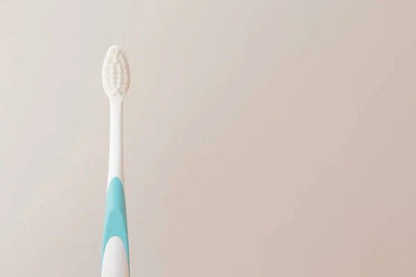 White Plastic Toothbrush Soft Bristles Healthy Gums Tooth Enamel Copy — Stock Photo, Image