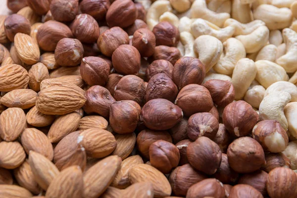 Kaju, Fındık ve Badem Seti. Sağlıklı gıda.