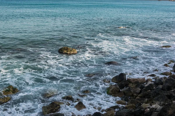 Beautiful stony coast of mediterranean sea in greece — Stock Photo, Image