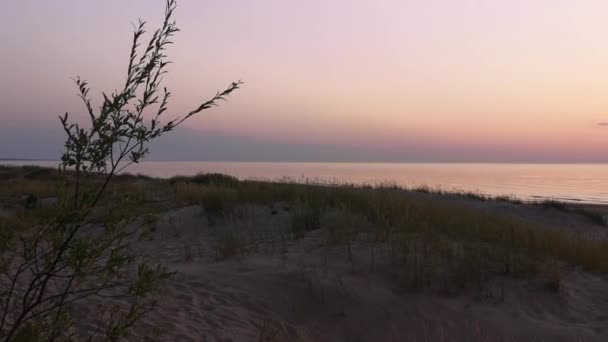 Schöner Orangefarbener Sonnenuntergang Der Ostsee Sonnenuntergang Der Meeresküste — Stockvideo