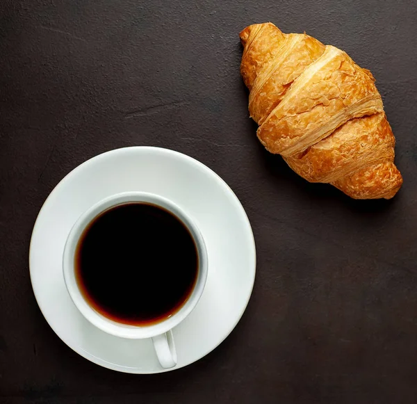 Cup Aromatic Coffee French Croissant Black Background — Stock Photo, Image