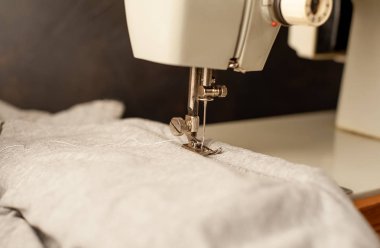 Dikiş makinesi ayrıntılarının yakından görünümü