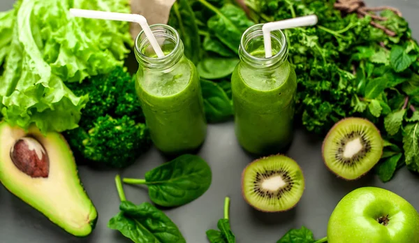 Fresh Green Smoothie Vegetables Fruits Grey Background — Stock Photo, Image
