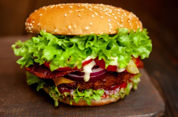 Fresh Homemade Burger Wooden Background — Stock Photo, Image