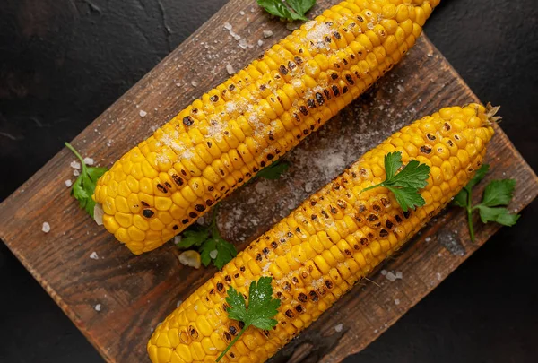 Fresh Organic Corn Salt Wooden Board — Stock Photo, Image