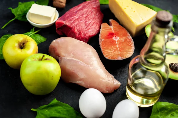 Ketogene Low Carbs Diät Nahrungsmittelauswahl Auf Schwarzem Hintergrund — Stockfoto