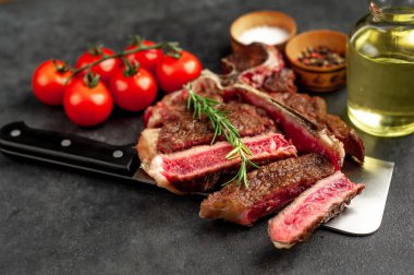 Biftek ızgara ve taştan arkaplan içeriği.