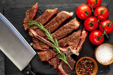 Biftek ızgara ve taştan arkaplan içeriği.