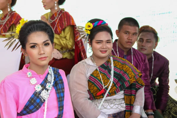 Rasisalai, Sisaket, THAÏLANDE - 31 MAI 2019 : Groupe thaïlandais performant — Photo