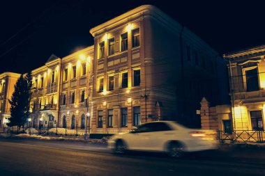 Gece şehir sokak ışıkları