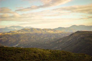 Dağlara vadilerden Hiking