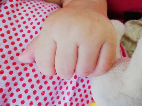 Το χέρι ενός μωρού — Φωτογραφία Αρχείου